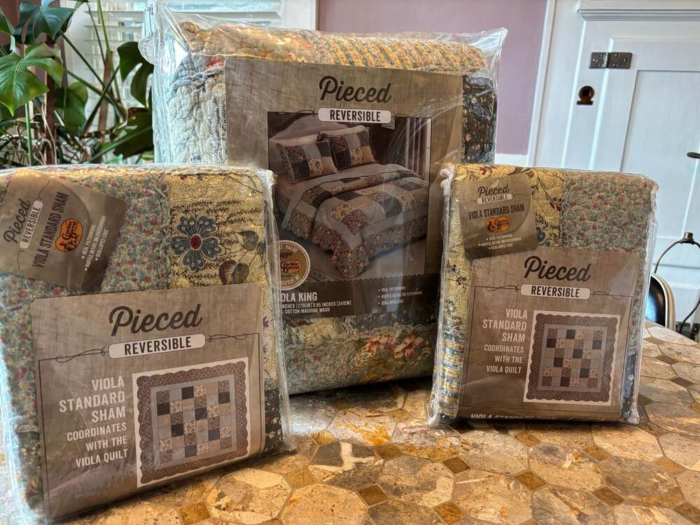 Cracker Barrel Viola King Quilt/Shams 3-Piece Set - Cottagecore, Farmhouse